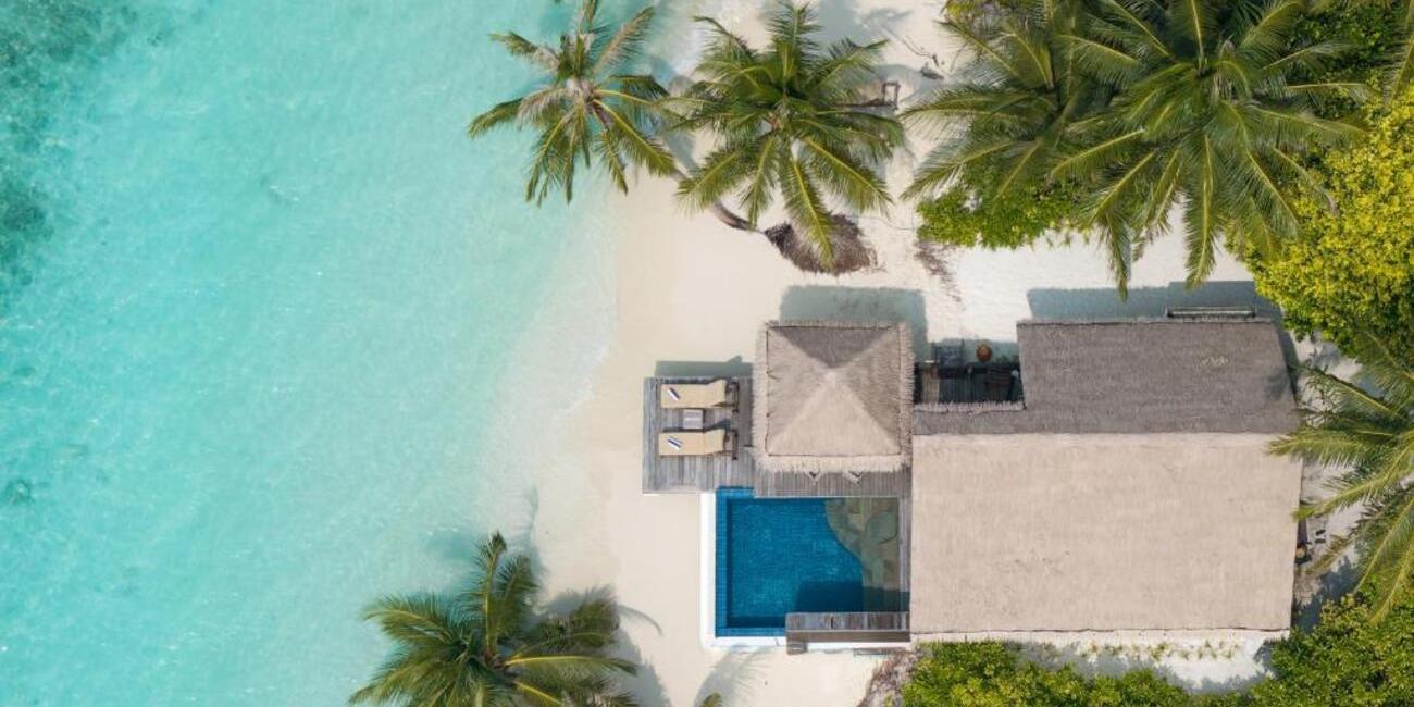 Bandos Island Resort 4*